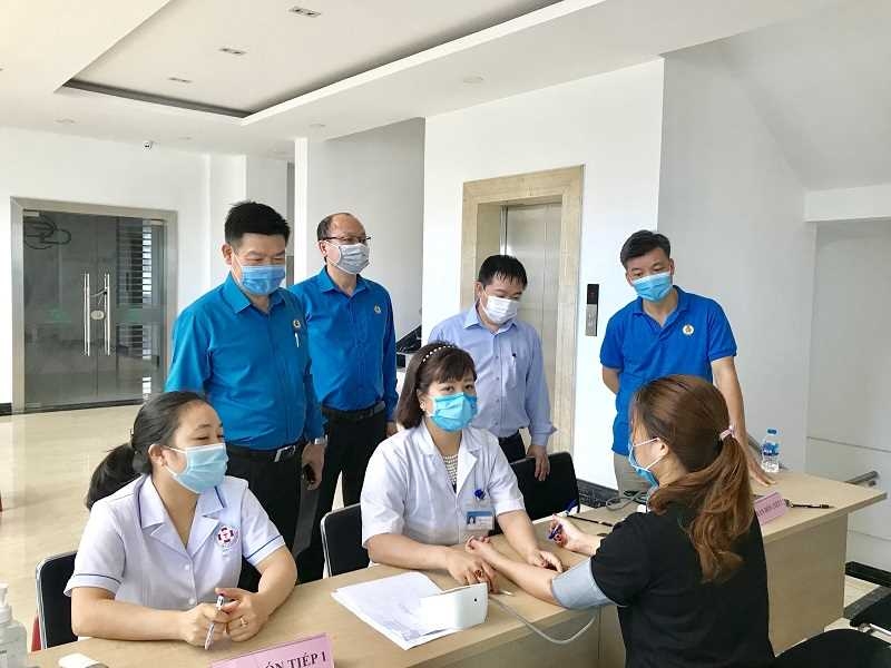 Công đoàn Quảng Ninh: Đồng hành cùng doanh nghiệp, vì việc làm, đời sống người lao động Công đoàn Quảng Ninh: Đồng hành cùng doanh nghiệp, vì việc làm, đời sống người lao động