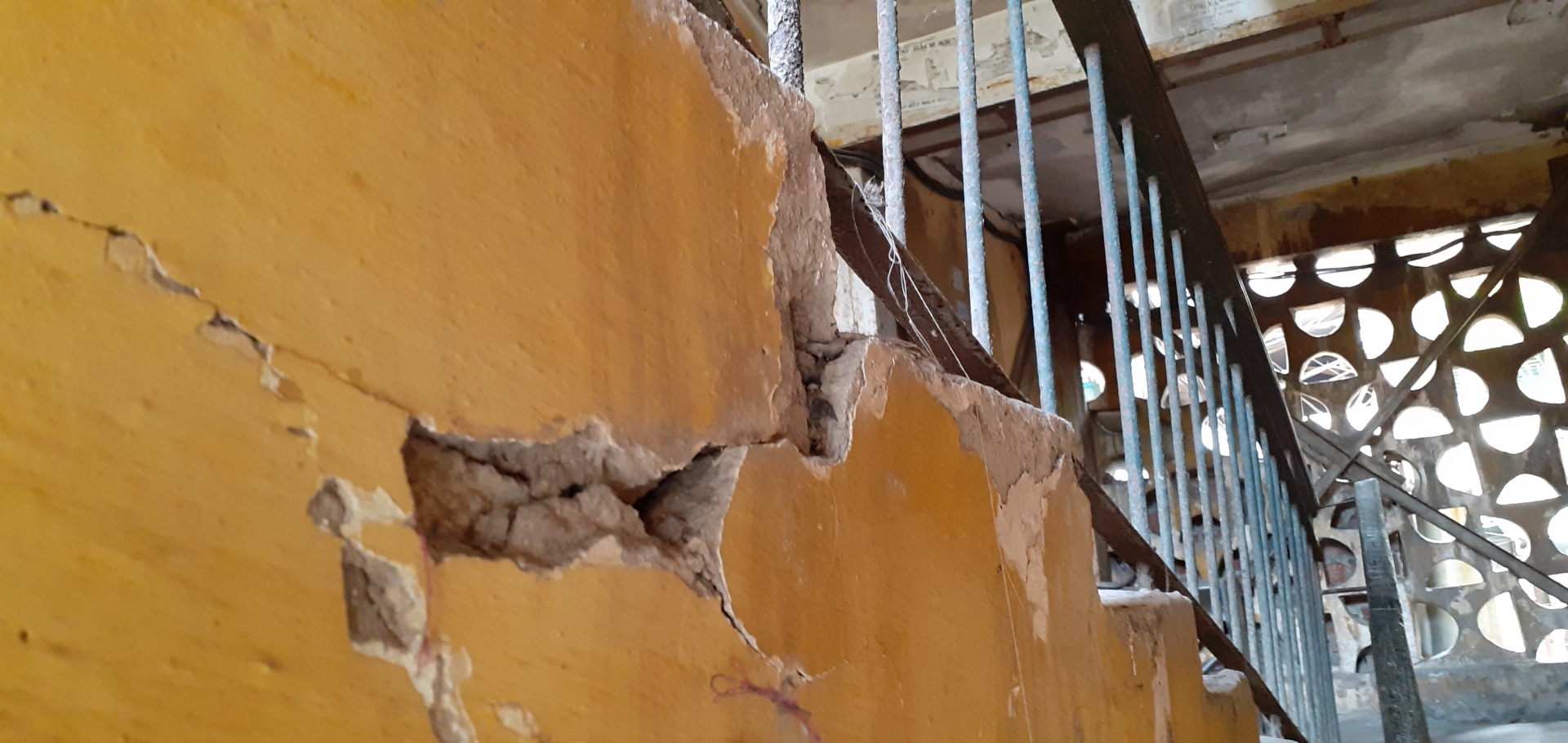 can canh khu tap the nguy hiem cap do d giua long ha noi