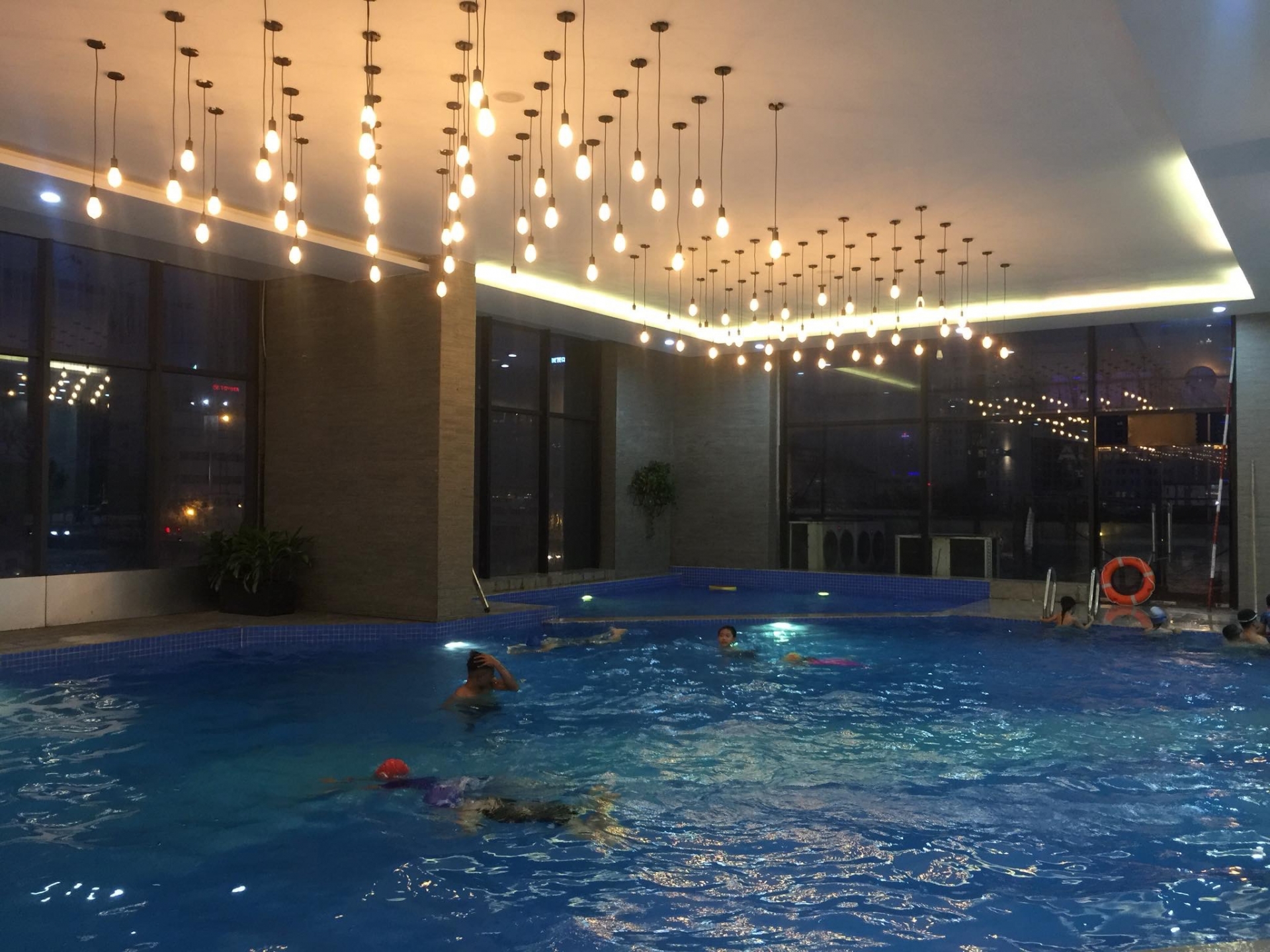 Vụ cư dân FLC Complex bị cắt nước sinh hoạt: Chủ đầu tư vi phạm điều khoản hợp đồng vu cu dan flc complex bi cat nuoc sinh hoat chu dau tu vi pham dieu khoan hop dong