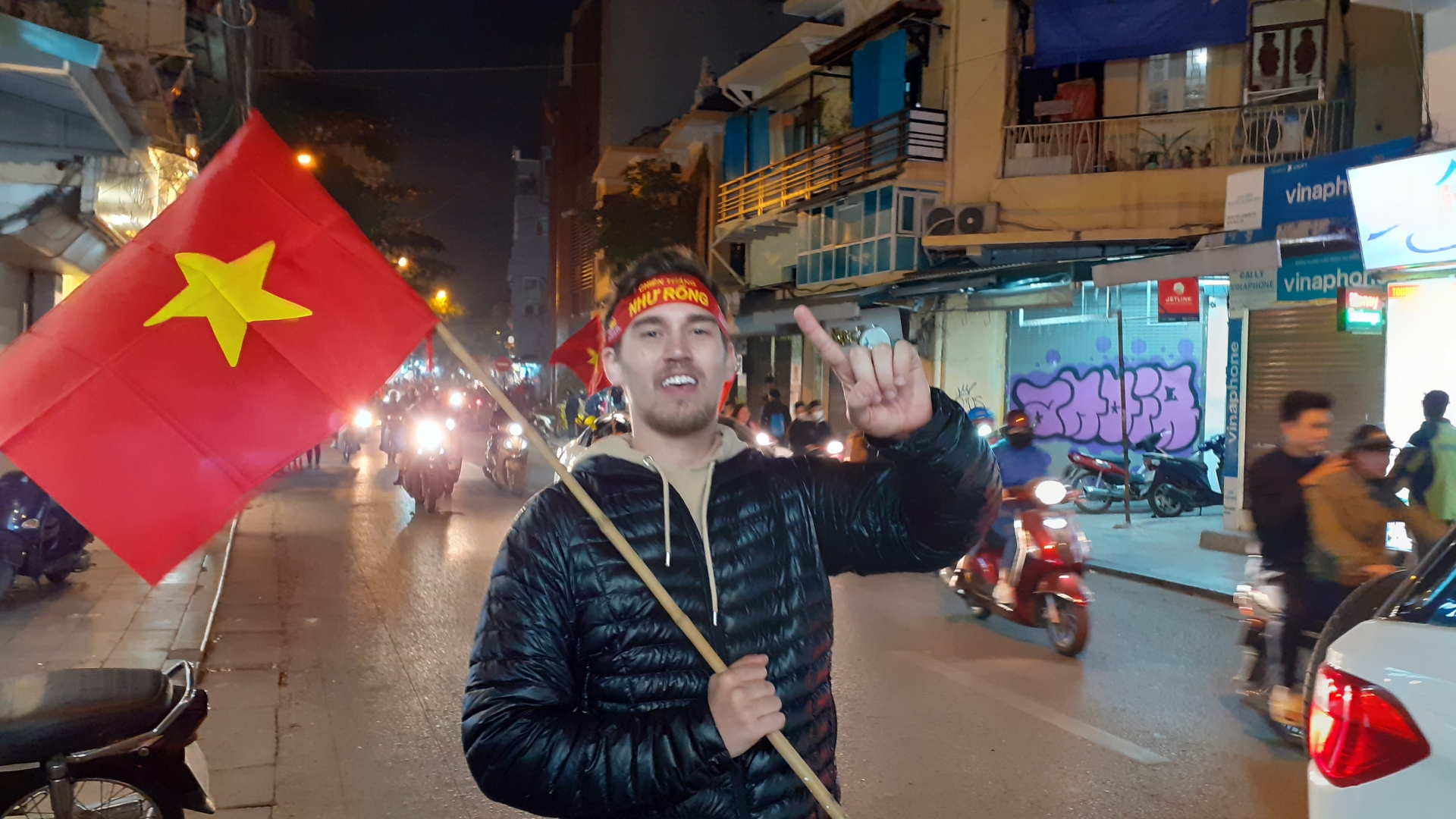 ha noi phat cuong voi chien thang cua doi tuyen u22 viet nam