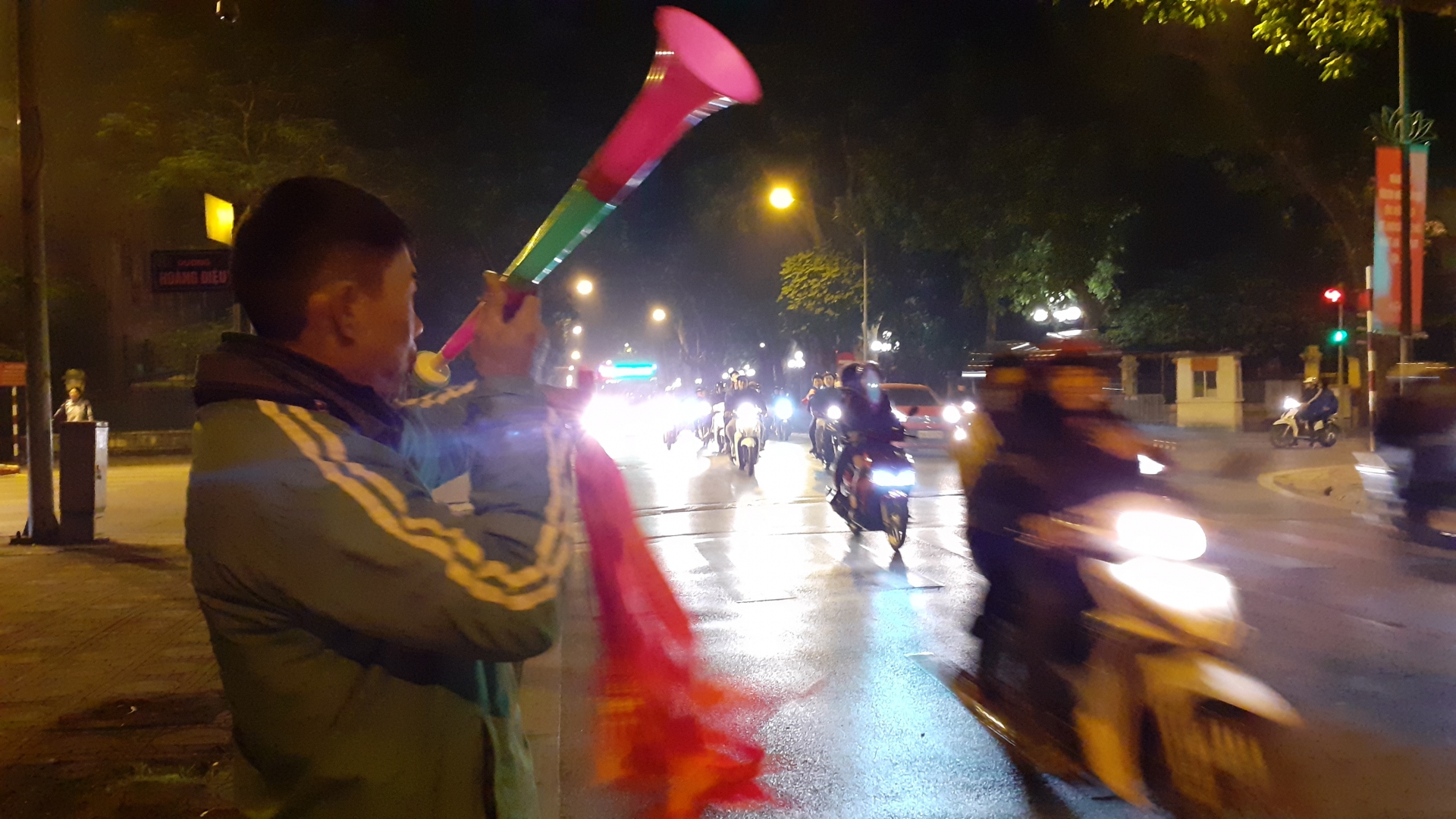 ha noi phat cuong voi chien thang cua doi tuyen u22 viet nam