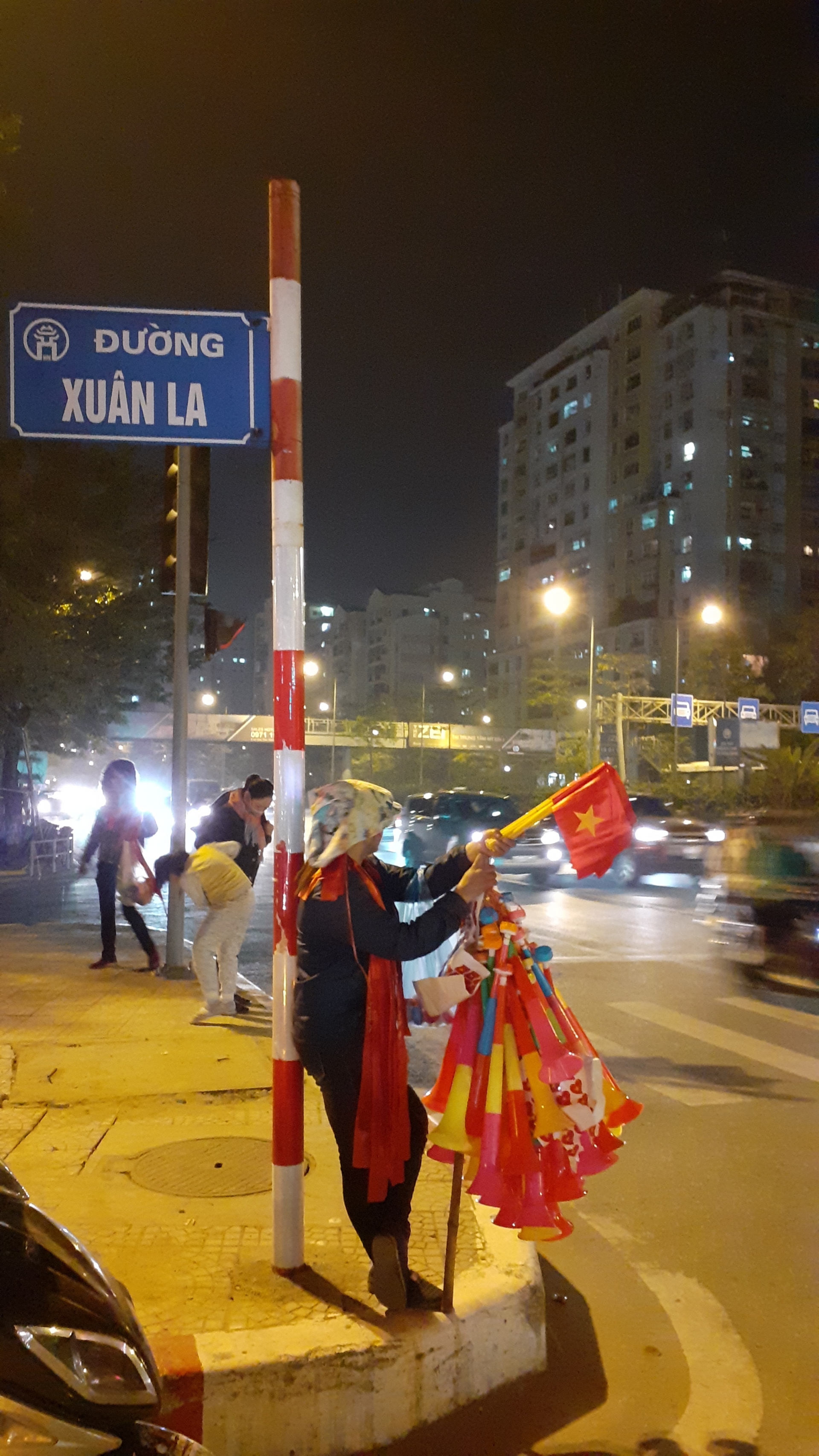 that chat an ninh trat tu truoc gio doi tuyen viet nam ve nuoc