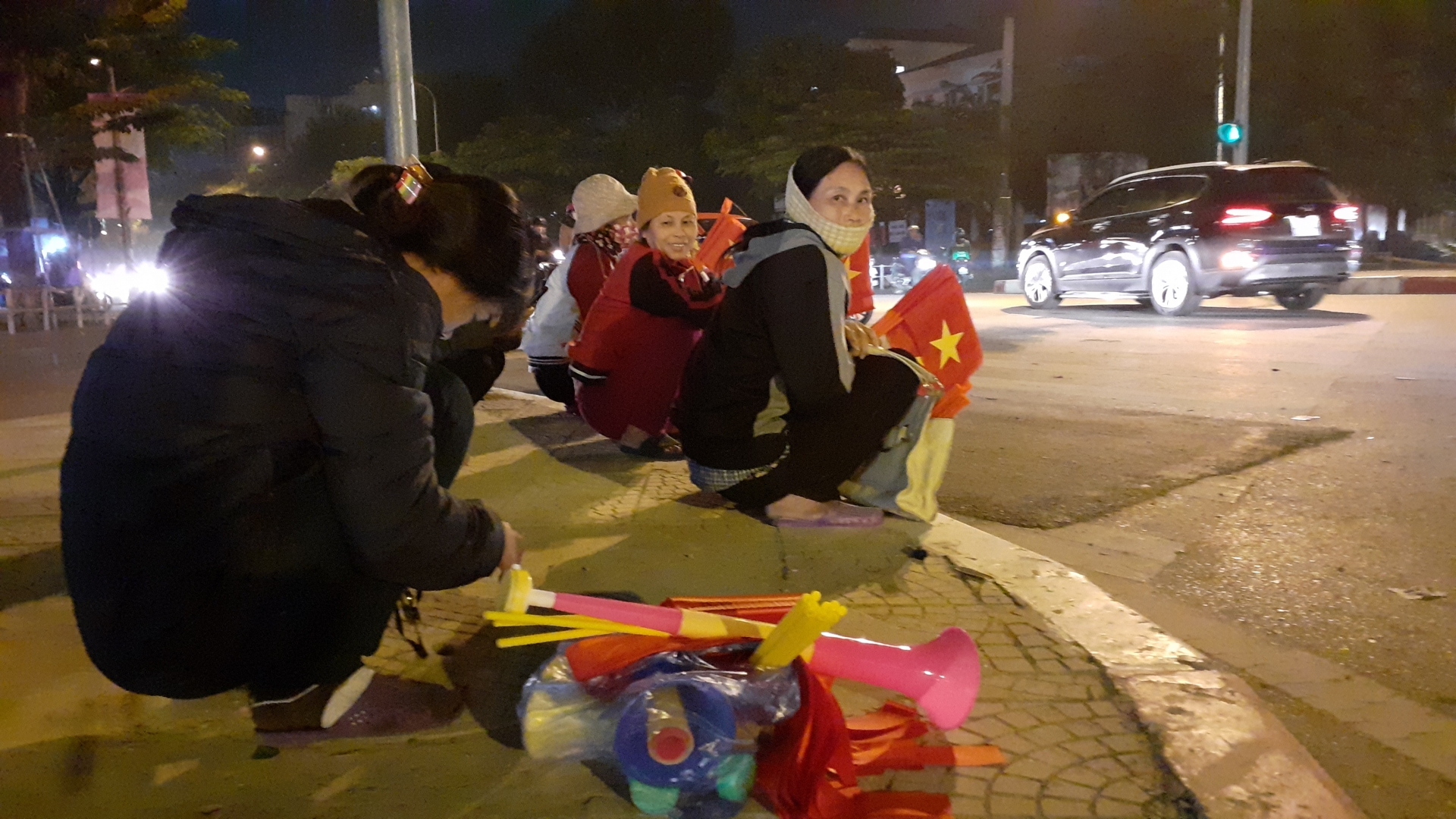 that chat an ninh trat tu truoc gio doi tuyen viet nam ve nuoc