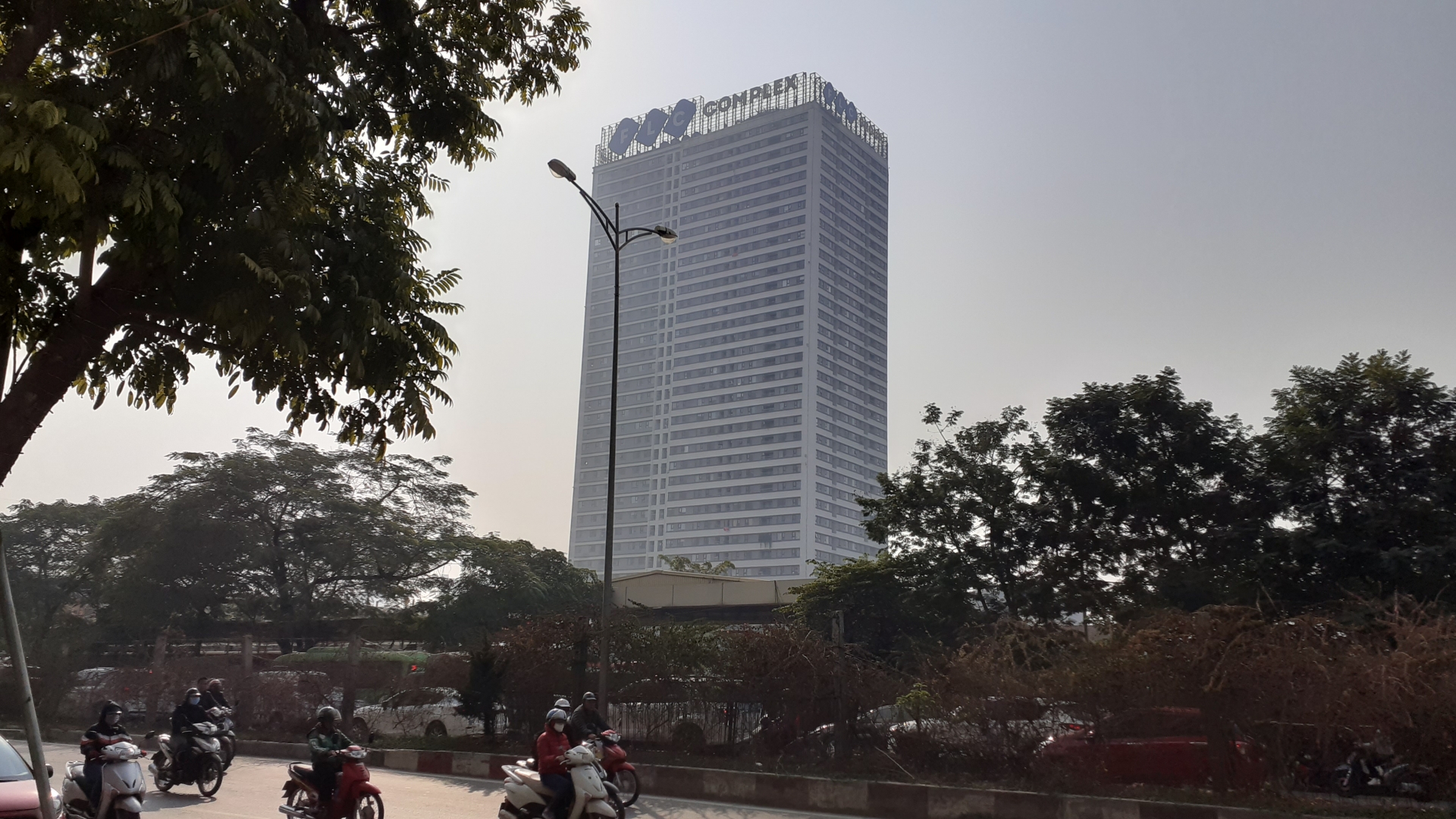 Vụ cư dân FLC Complex bị cắt nước sinh hoạt: Đầu tuần tới phường họp với cư dân vu cu dan flc complex bi cat nuoc sinh hoat dau tuan toi phuong hop voi cu dan