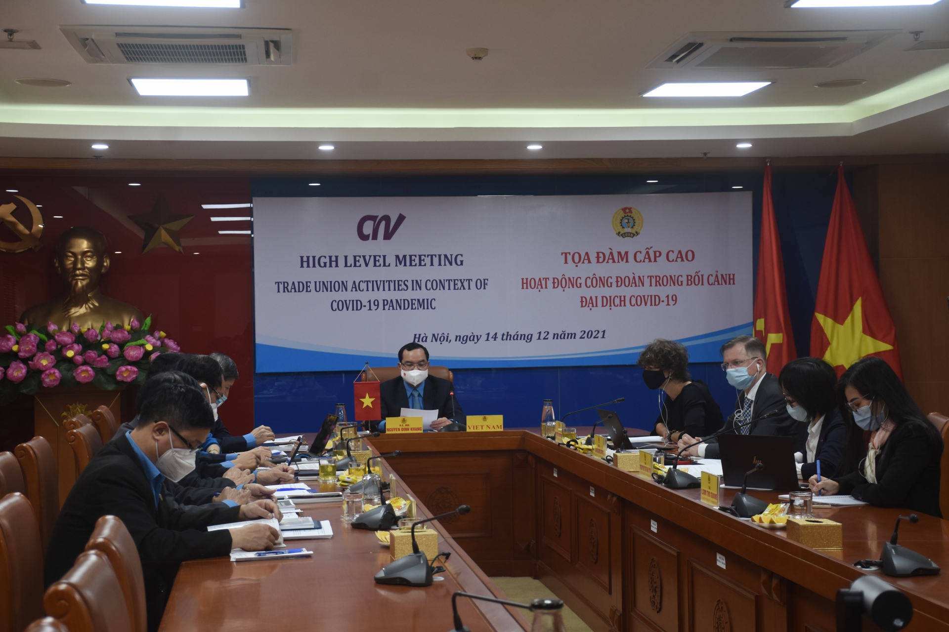 Tọa đàm cấp cao giữa Công đoàn Thiên chúa giáo Hà Lan và Tổng LĐLĐ Việt Nam Tọa đàm cấp cao giữa Công đoàn Thiên chúa giáo Hà Lan và Tổng LĐLĐ Việt Nam