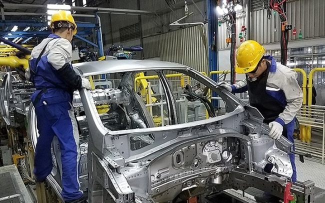 chinh thuc giam 50 phi truoc ba doi voi o to san xuat lap rap trong nuoc