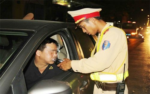 Dự thảo Luật Giao thông sửa đổi đề xuất tước Giấy phép lái xe với 11 lỗi vi phạm