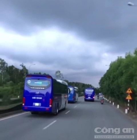 Đoàn xe Công ty Doosan Việt Nam nghênh ngang cản đường xe chữa cháy doan xe cong ty doosan viet nam nghenh ngang can duong xe chua chay