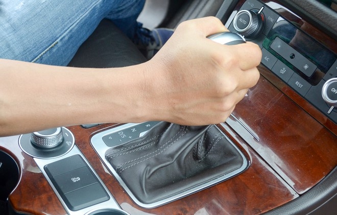 tai sao khong nen do xang luc troi nang nong