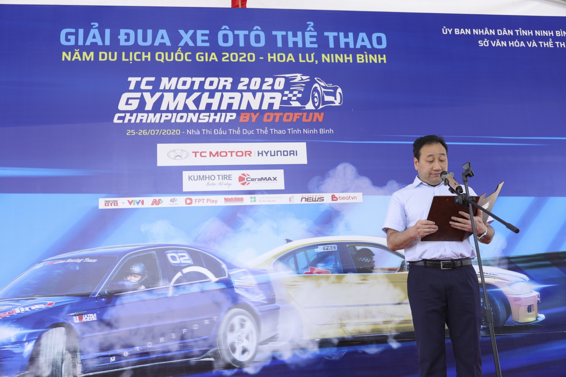 giai o to the thao tc motor gymkhana championship by otofun 2020 chinh thuc khai mac