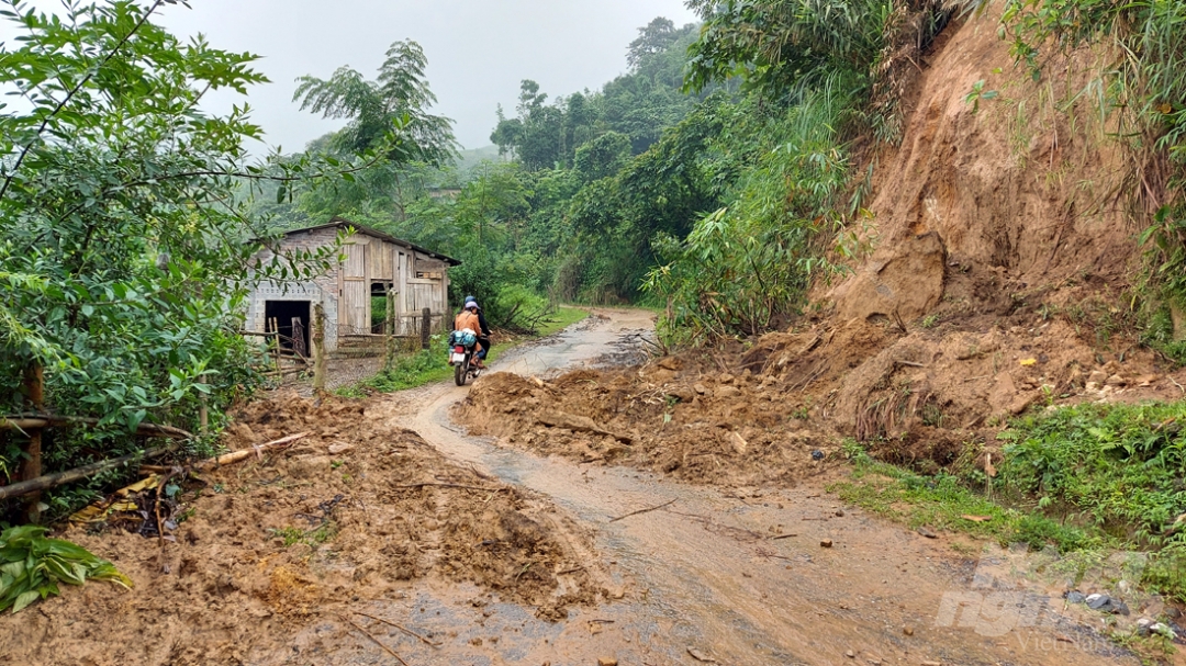 Vùng núi Bắc Bộ tiếp tục đối mặt với lũ quét và sạt lở đất vung nui bac bo tiep tuc doi mat voi lu quet va sat lo dat