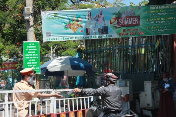 da nang tie p tu c gia n ca ch xa ho i do i vo i huyen hoa vang