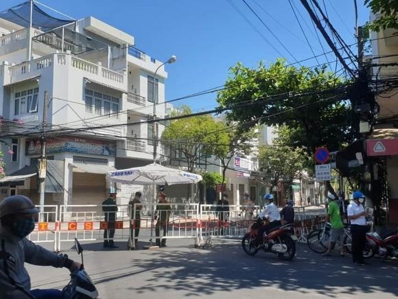 da nang tie p tu c gia n ca ch xa ho i do i vo i huyen hoa vang