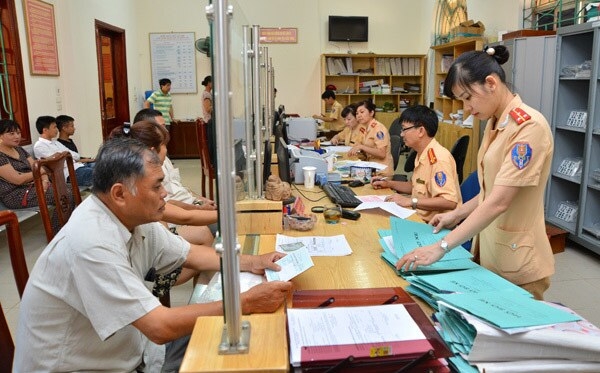 nguoi dan co the dang ky o to xe may nop thue truoc ba online ke tu ngay 158