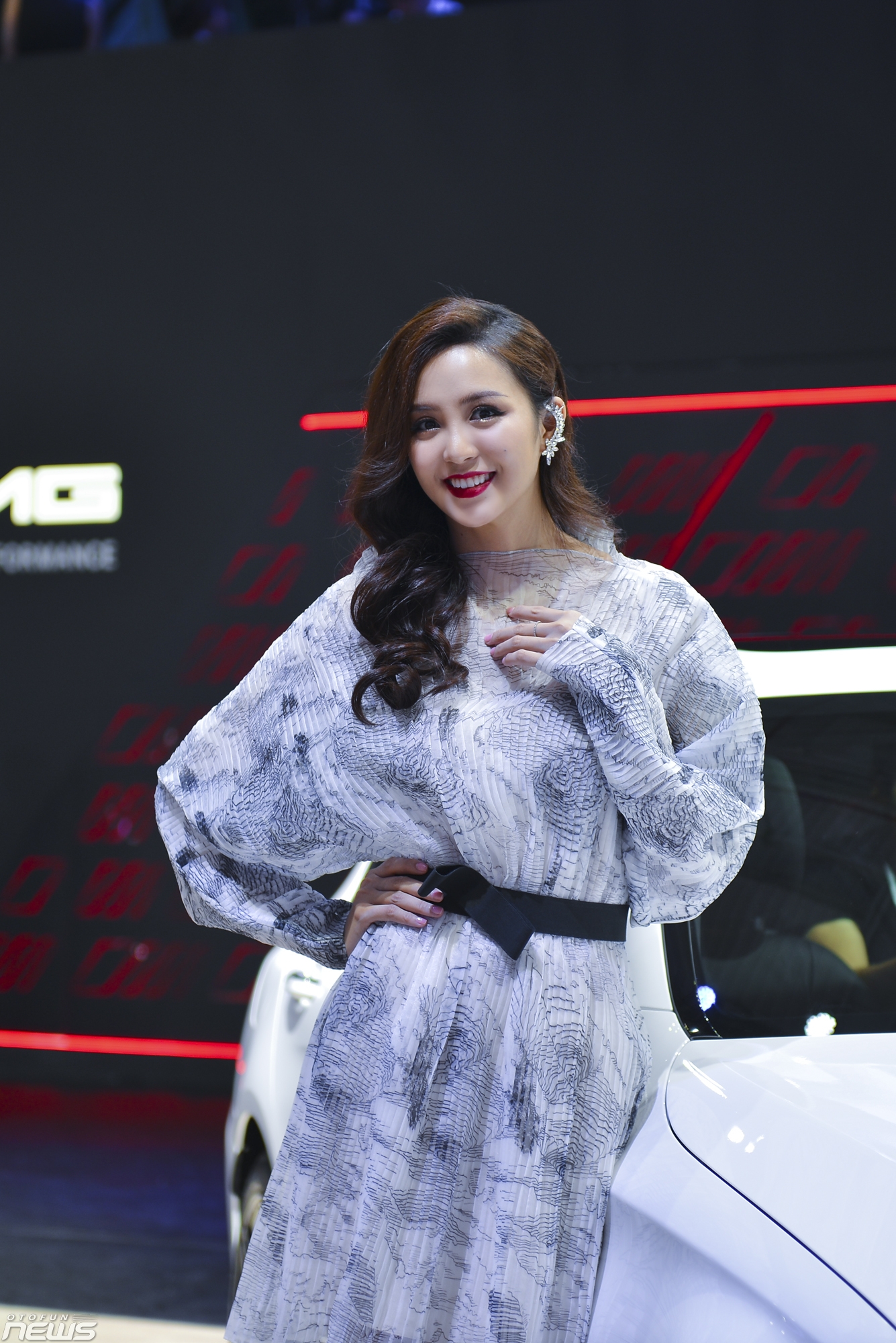 man nhan voi dan nguoi mau cuc pham tai vms 2019