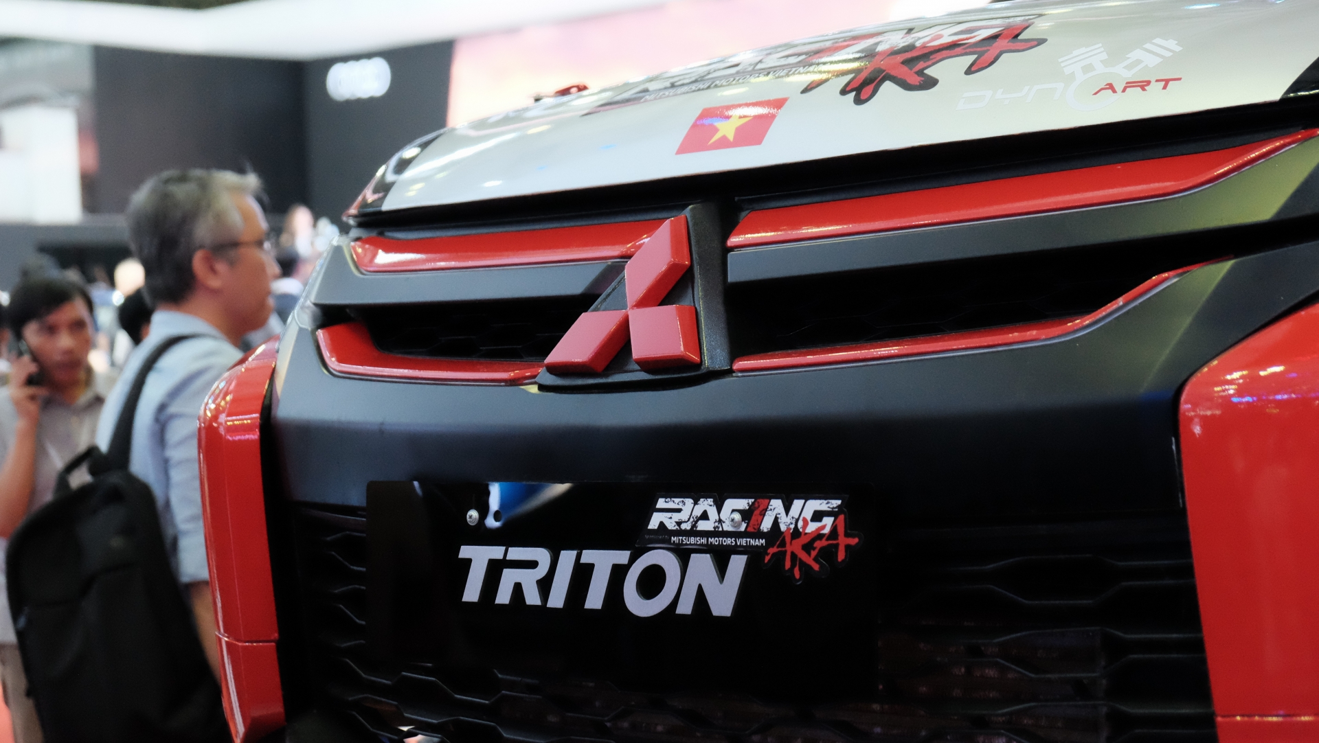 ngam concept mitsubishi gt phev cuc dep tai vms 2019