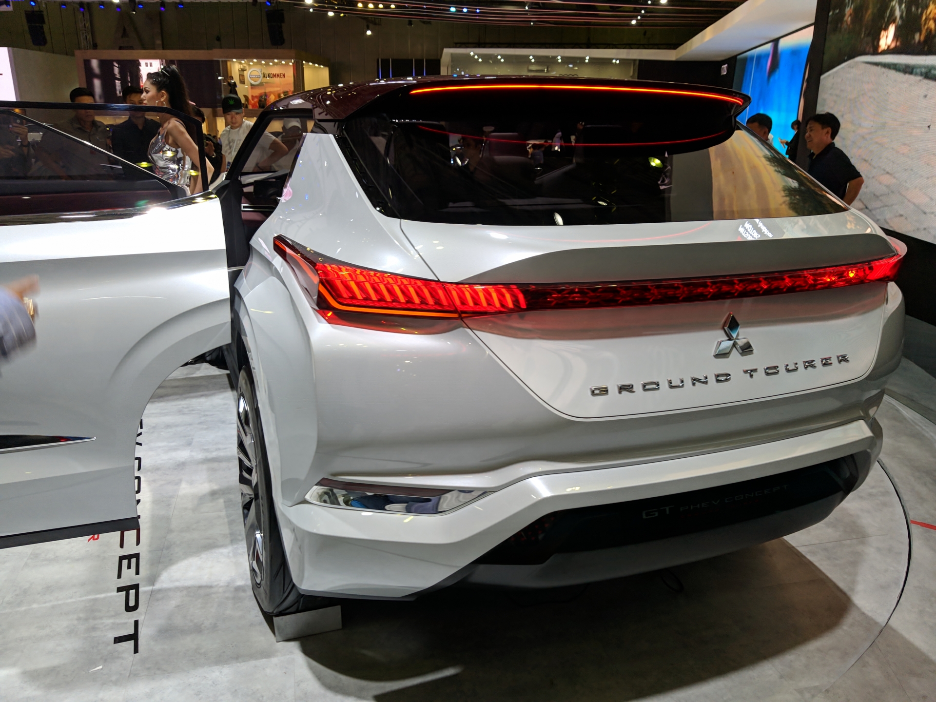ngam concept mitsubishi gt phev cuc dep tai vms 2019