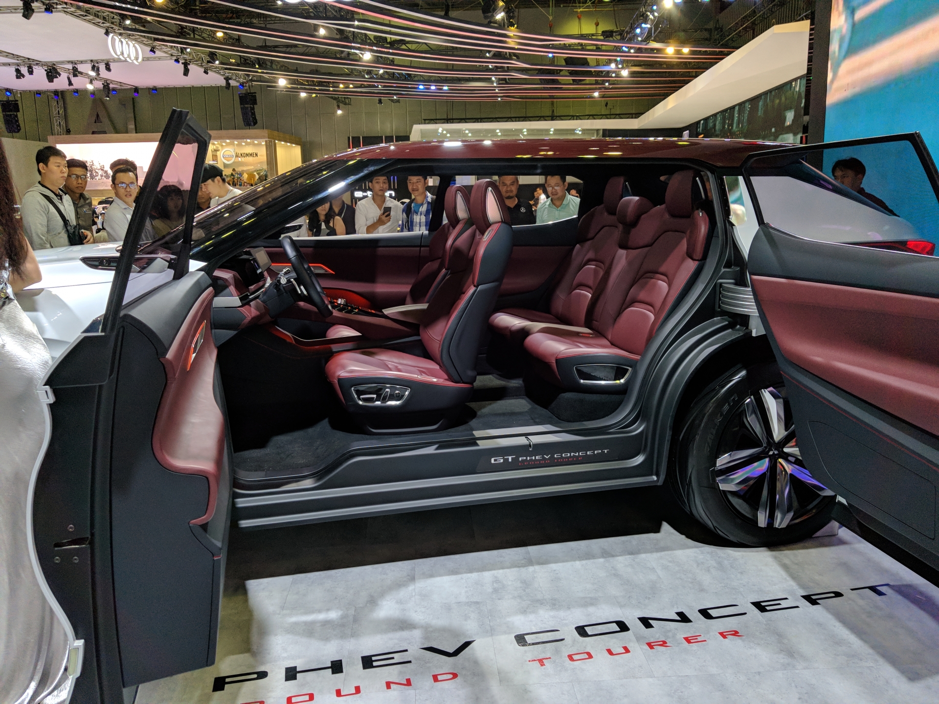 ngam concept mitsubishi gt phev cuc dep tai vms 2019