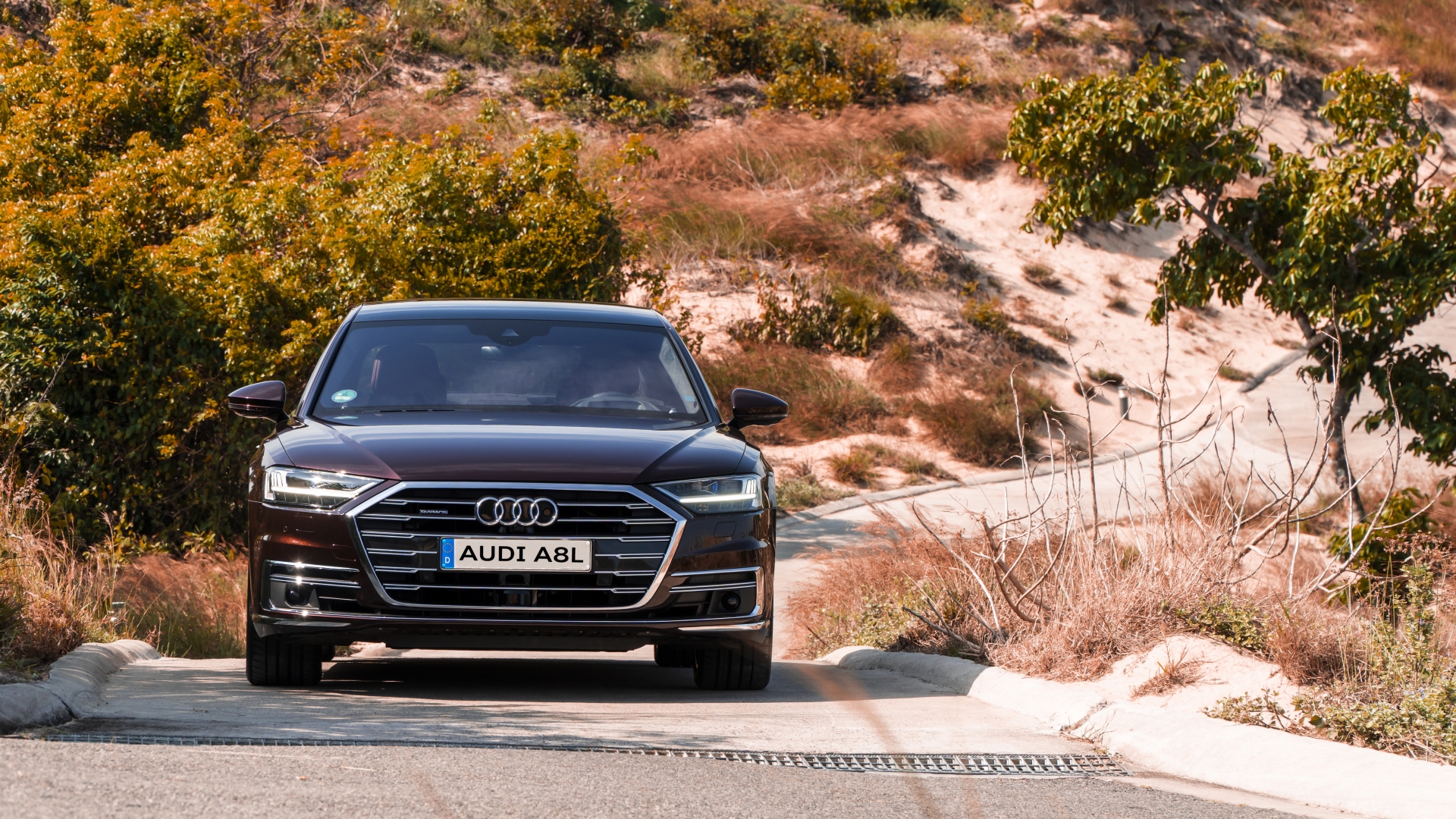 Audi A8L - Không chỉ là một chiếc xe audi a8l khong chi la mot chiec xe