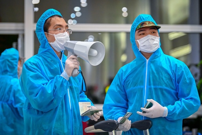 TP. HCM: Cô gái Trung Quốc nhập cảnh trái phép ở quận 10 âm tính lần 1 với SARS-CoV-2 co gai trung quoc nhap canh trai phep o quan 10 am tinh voi sars cov 2