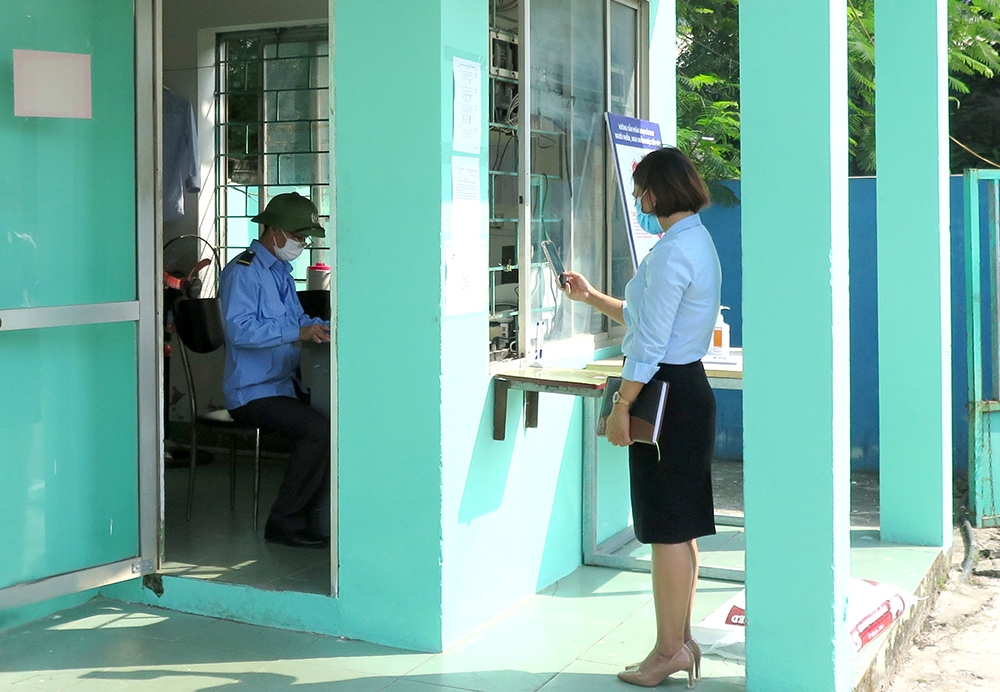 Sống chung, an toàn với dịch bệnh