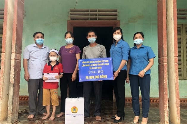 Mô hình từ cơ sở: Tuyên truyền, vận động người lao động trở lại làm việc