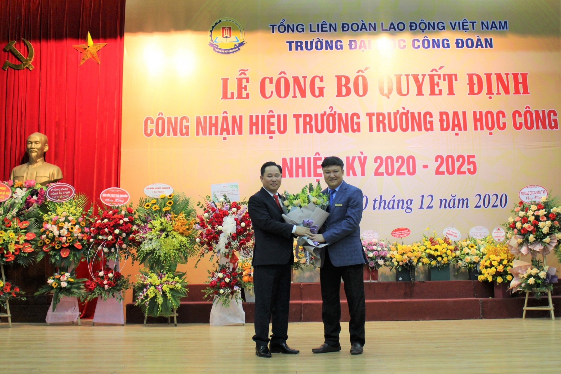 Trường Đại học Công đoàn: Ngày càng vững chắc trong hệ thống đại học quốc dân Trường Đại học Công đoàn: Vị thế ngày càng vững chắc trong hệ thống đại học quốc dân