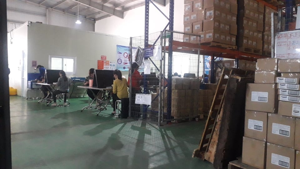 Công nhân vùng dịch gồng mình vượt “bão” Covid