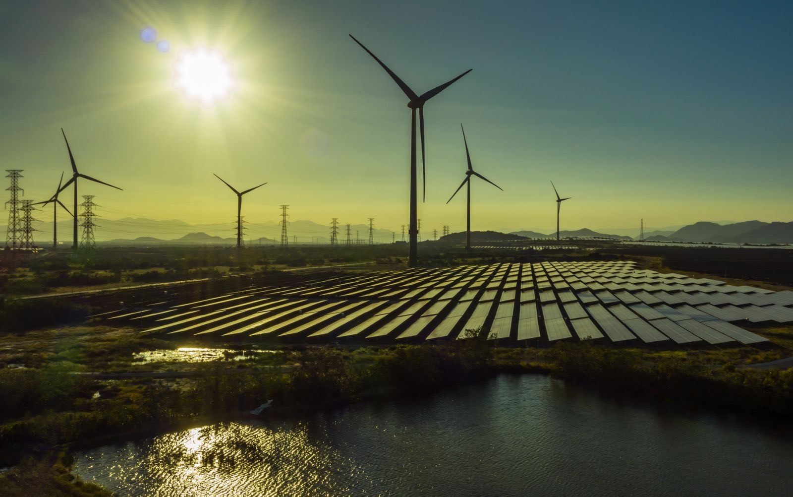 Tìm vàng trong nắng gió