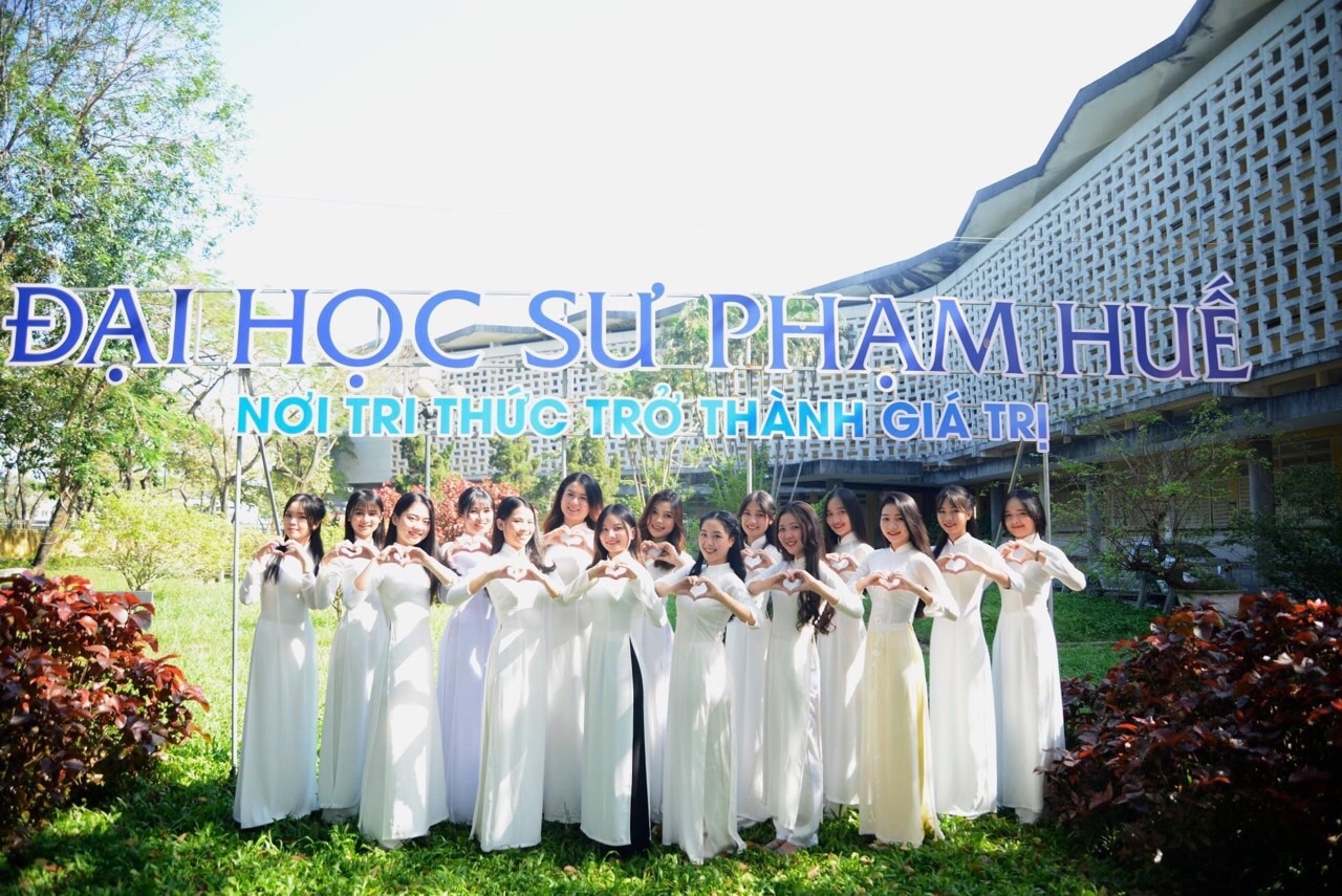 Dừng đến trường nhưng không dừng dạy và học