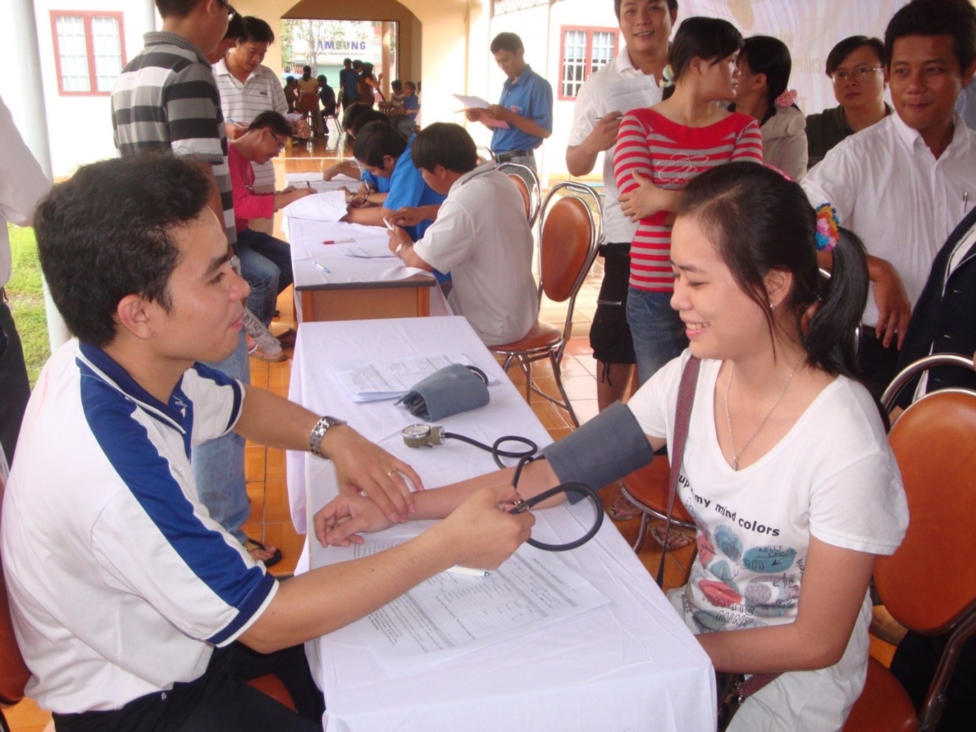 Thực trạng sức khỏe và tiếp cận dịch vụ y tế của nữ lao động di cư