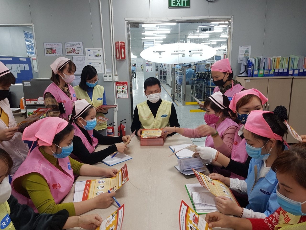 Đảm bảo an toàn lao động cho doanh nghiệp trong trạng thái “Bình thường mới” Đảm bảo an toàn lao động cho doanh nghiệp trong trạng thái “Bình thường mới”