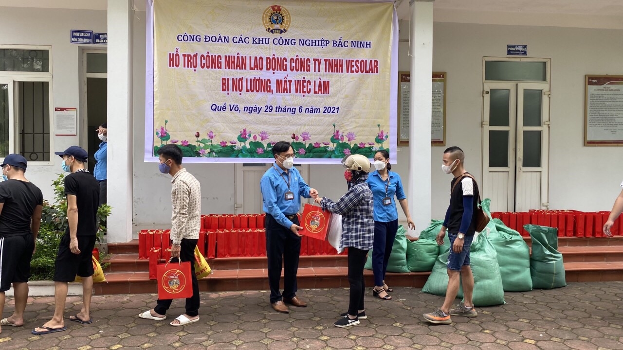 Một số giải pháp đổi mới và nâng cao chất lượng hoạt động công đoàn các khu công nghiệp