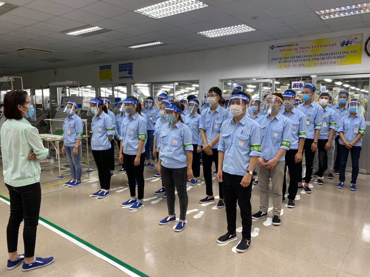 Đồng phục công ty TNHH SUMIDENSO: “Màu của hòa bình, thân thiện và gần gũi”