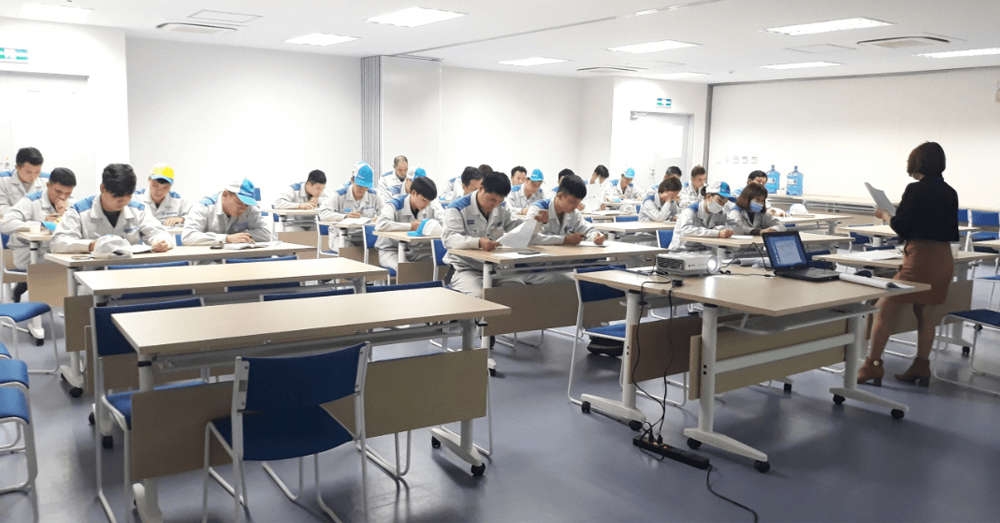 An toàn, vệ sinh lao động tại khu công nghiệp - Thực trạng và kiến nghị An toàn, vệ sinh lao động tại khu công nghiệp - Thực trạng và kiến nghị