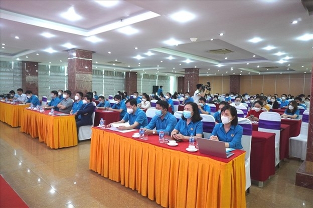 Tập huấn nghiệp vụ cho hơn 100 cán bộ công đoàn cơ sở