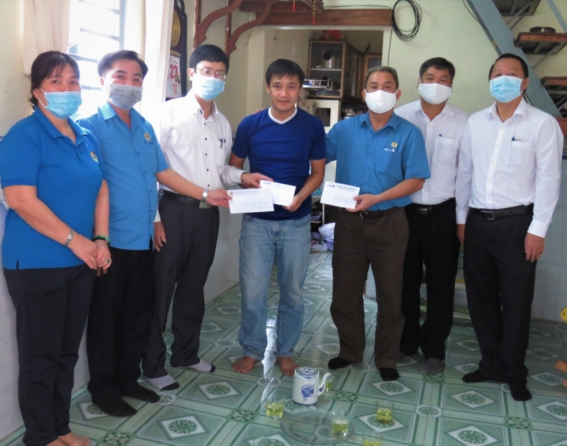 Nâng cao năng lực cán bộ công đoàn Việt Nam trong tình hình mới Nâng cao năng lực cán bộ công đoàn Việt Nam trong tình hình mới