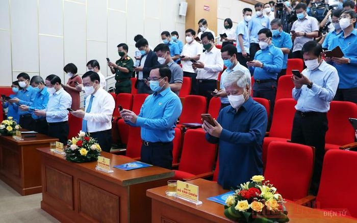 Khơi dậy tinh thần đoàn kết phòng, chống dịch Covid-19 trong điều kiện mới Khơi dậy tinh thần đoàn kết phòng, chống dịch Covid-19 trong điều kiện mới