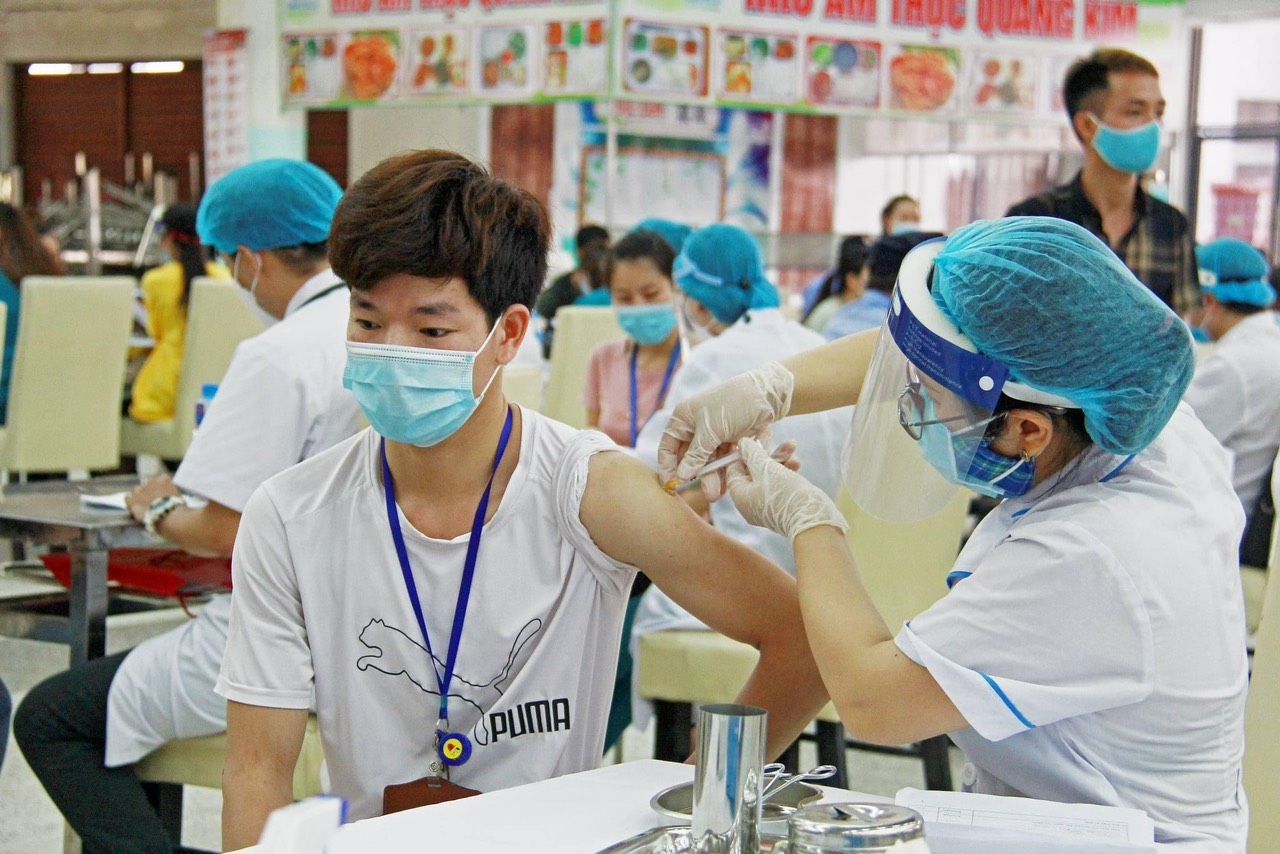 Khơi dậy tinh thần đoàn kết phòng, chống dịch Covid-19 trong điều kiện mới Khơi dậy tinh thần đoàn kết phòng, chống dịch Covid-19 trong điều kiện mới