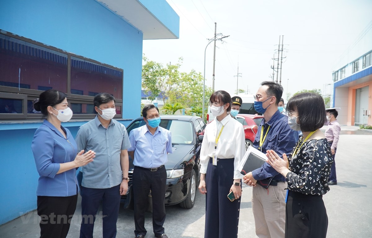 Những vấn đề cần quan tâm trong phòng, chống dịch tại khu công nghiệp Những vấn đề cần quan tâm trong phòng, chống dịch tại khu công nghiệp