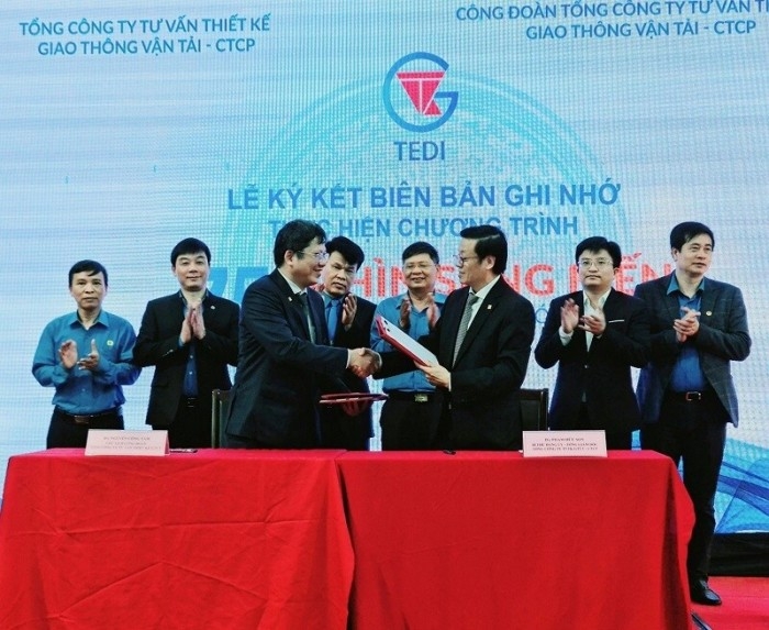 Chương trình 75 nghìn sáng kiến: Ứng dụng công nghệ  trong thi đua, khen thưởng