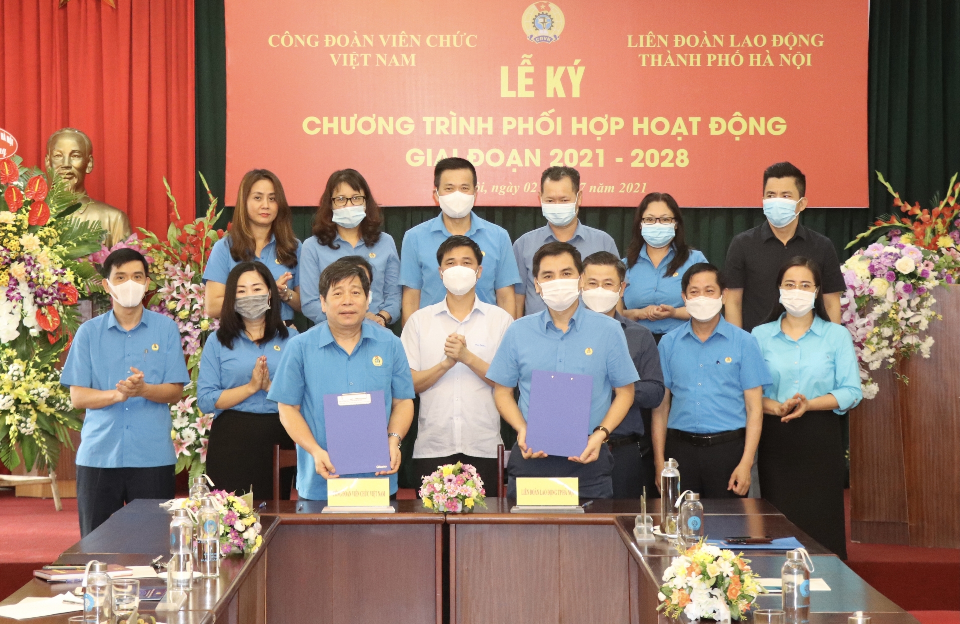 Một số vấn đề then chốt để xây chắc nền móng tổ chức Công đoàn Một số vấn đề then chốt để xây chắc nền móng tổ chức Công đoàn