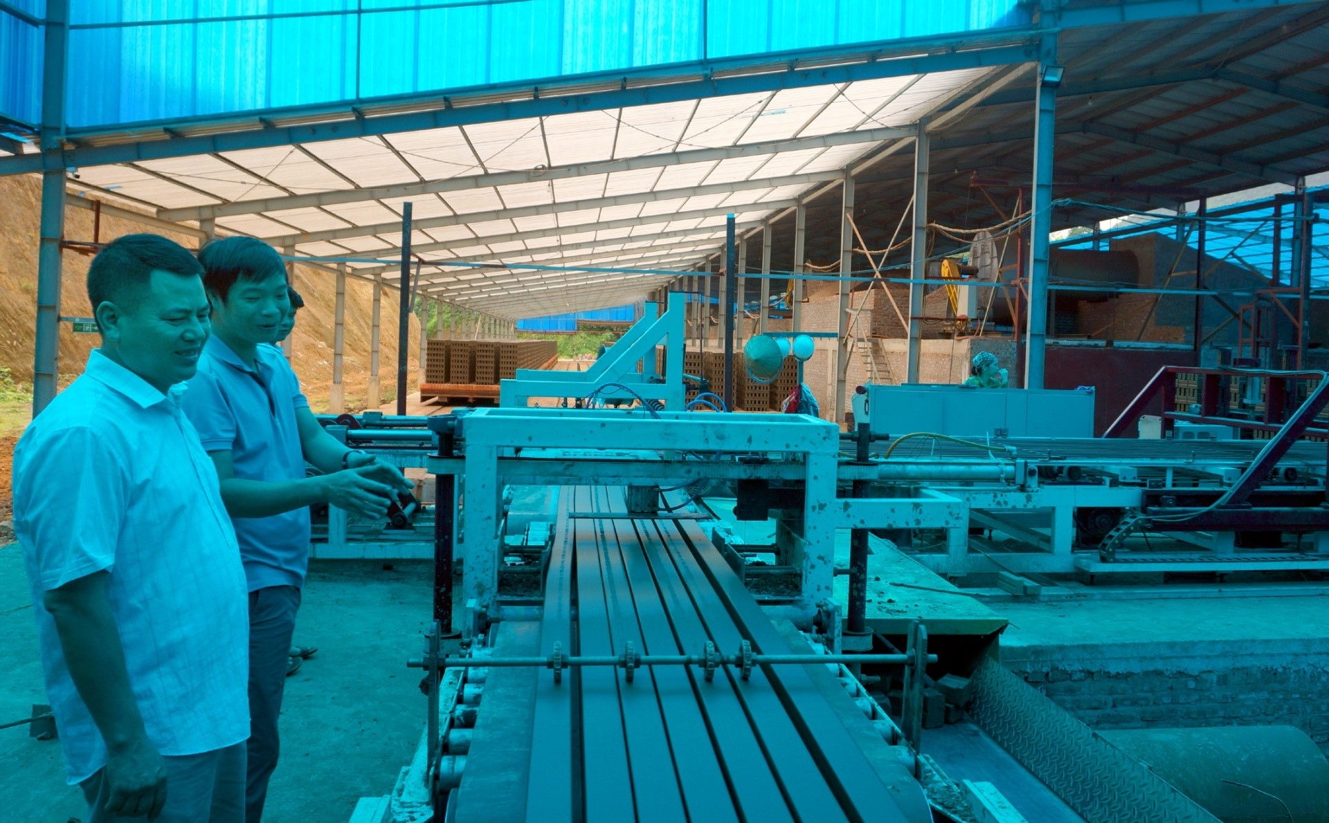 Quản lý máy, thiết bị, vật tư, chất có yêu cầu nghiêm ngặt về an toàn vệ sinh lao động Quản lý máy, thiết bị, vật tư, chất có yêu cầu nghiêm ngặt về an toàn vệ sinh lao động