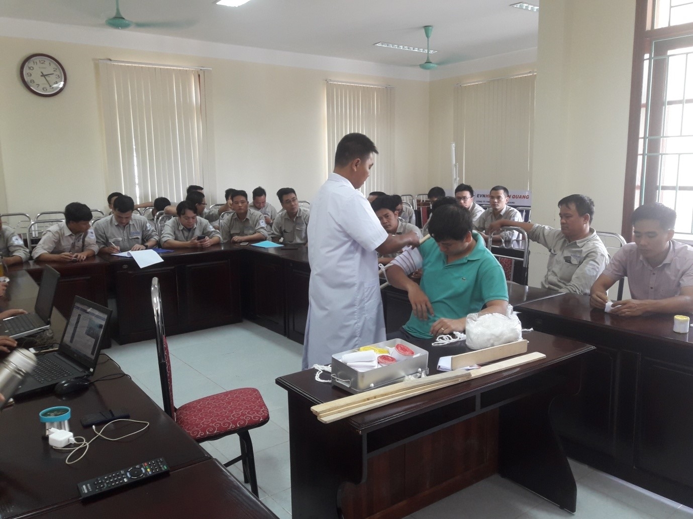 Cơ cấu, trách nhiệm và phụ cấp của lực lượng ứng cứu về An toàn, vệ sinh lao động