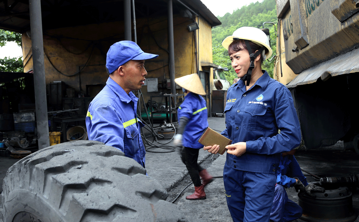 Thực tiễn về đối thoại xã hội trong quan hệ lao động Thực tiễn về đối thoại xã hội trong quan hệ lao động