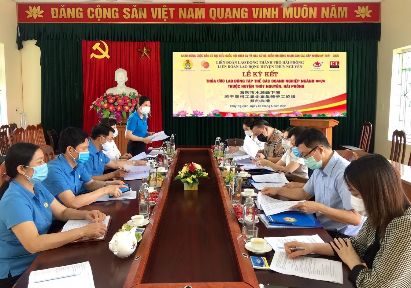 Một số vấn đề then chốt để xây chắc nền móng tổ chức Công đoàn Việt Nam