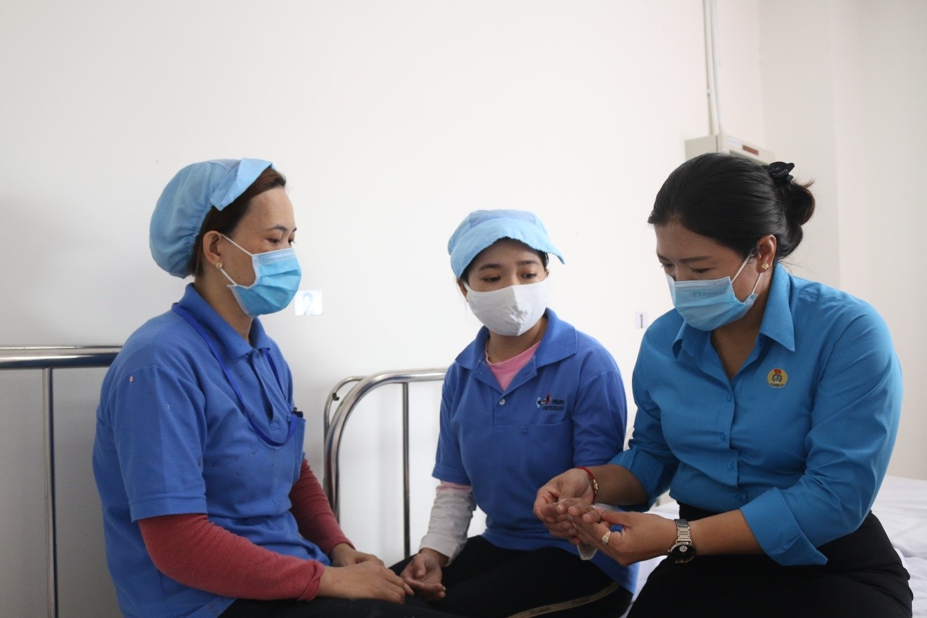 Một số vấn đề then chốt để xây chắc nền móng tổ chức Công đoàn Việt Nam