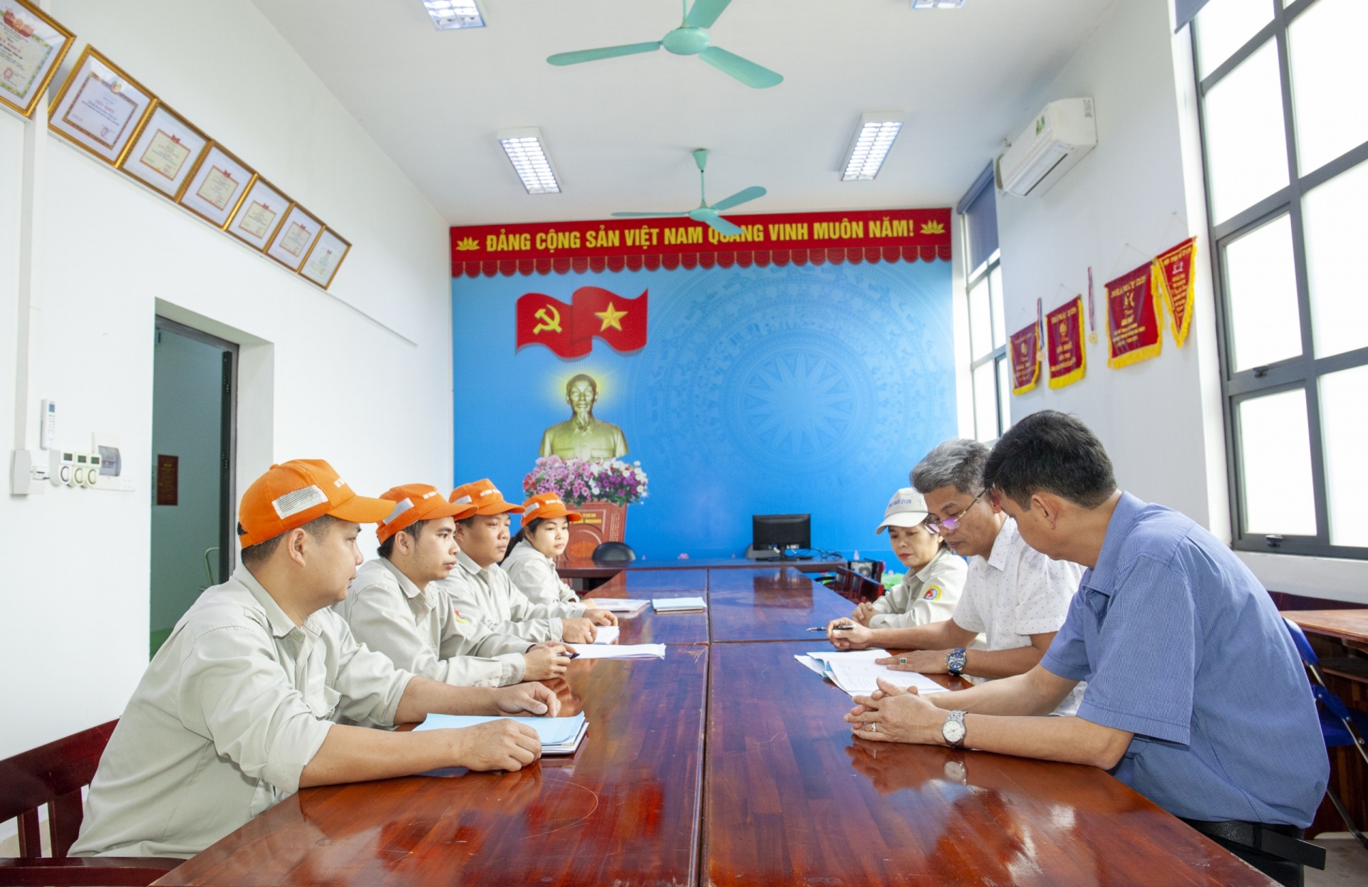 Hoạt động của mạng lưới An toàn vệ sinh viên tại Nhà máy Z129