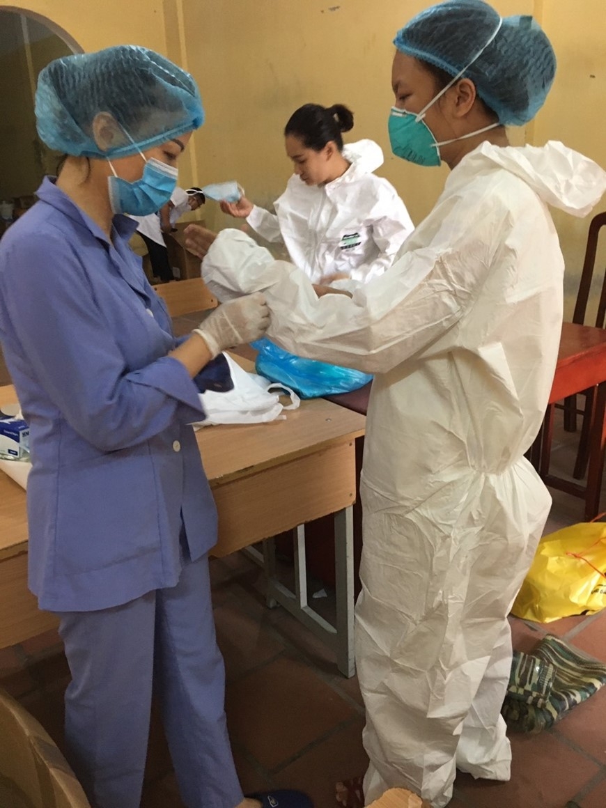 Chăm sóc sức khỏe tâm thần cho nhân viên Y tế trong phòng, chống dịch Covid-19 Chăm sóc sức khỏe tâm thần cho nhân viên Y tế trong phòng, chống dịch Covid-19