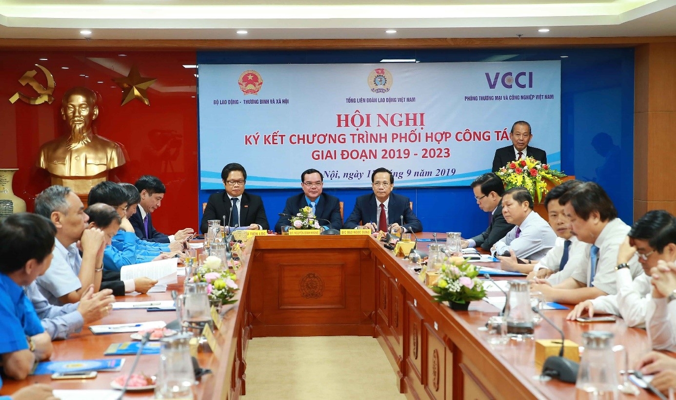 Cơ chế ba bên trong việc thực hiện các công ước về an toàn và vệ sinh lao động